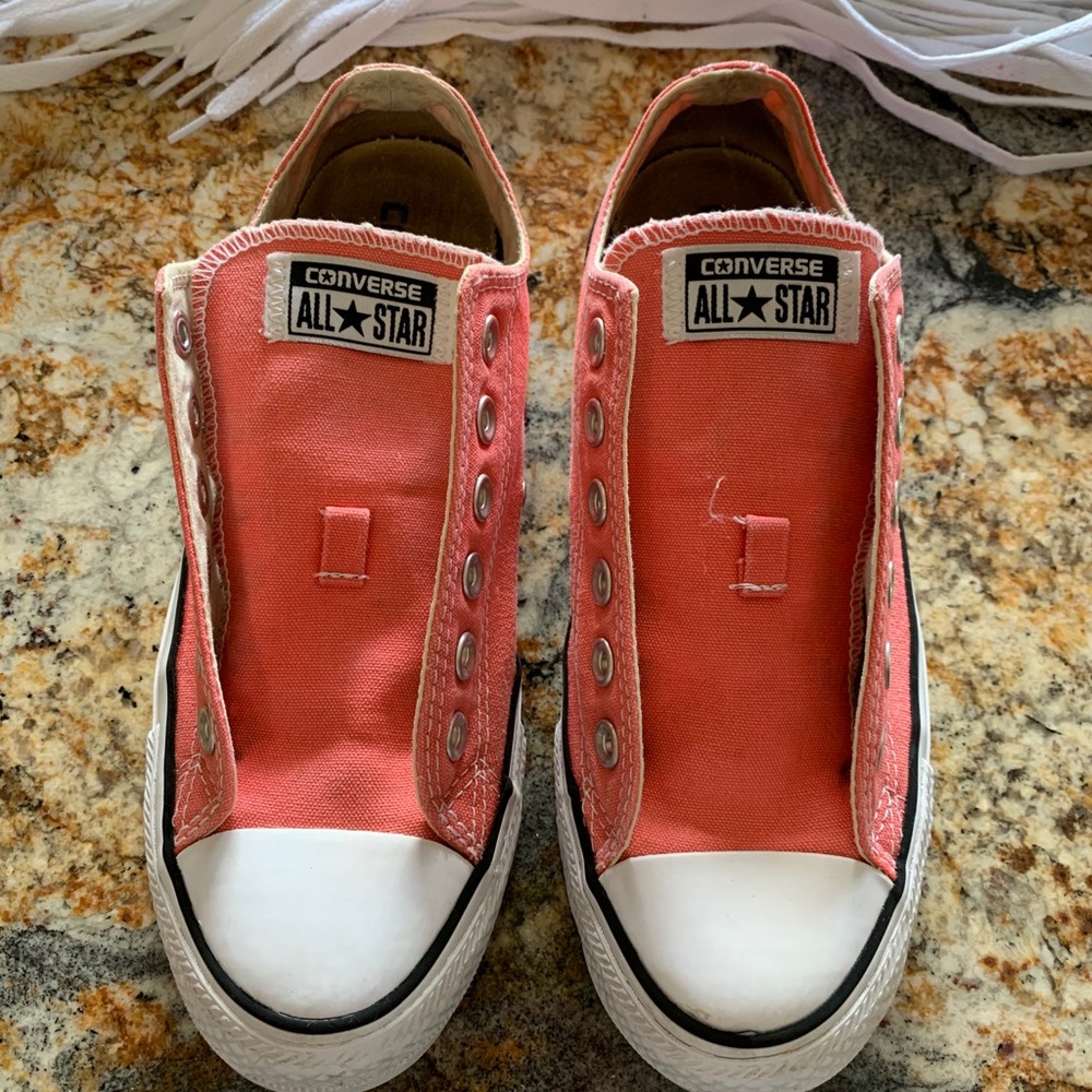 Converse Sneakers Size 8 US